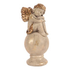 Figuur Slapende Engel op Wereldbol