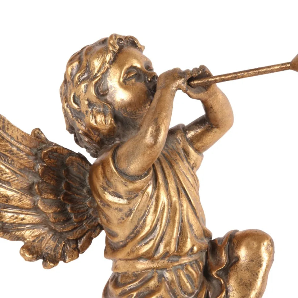 Engel met Trompet op Voet (Rechts)